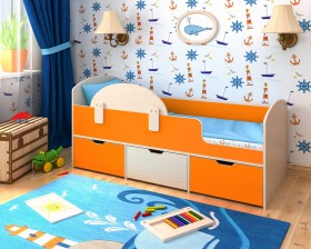 Кровать Малыш-мини с бортиком Дуб молочный/Оранжевый в Бородино - borodino.katalogmebeli.com | фото