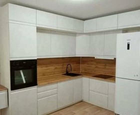 Модульная кухня Бруклин 2.4 x 2 м (Бетон белый) в Бородино - borodino.katalogmebeli.com | фото 15